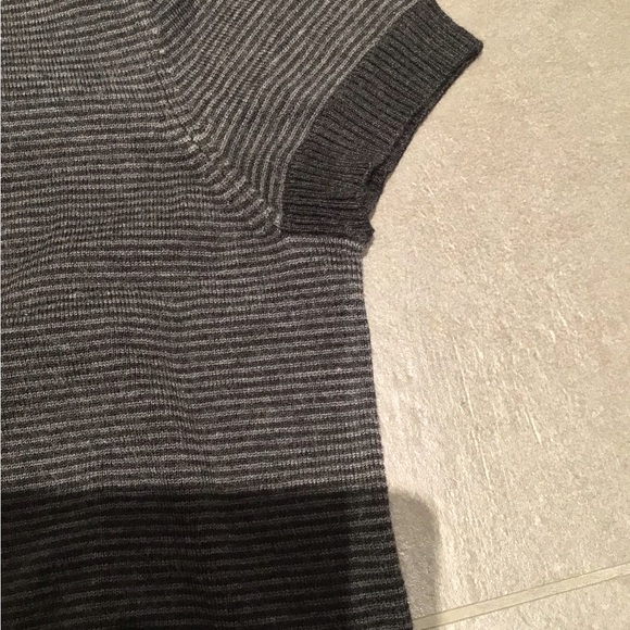 Tristan - short sleeves stripped turtleneck - Picture 4 of 6